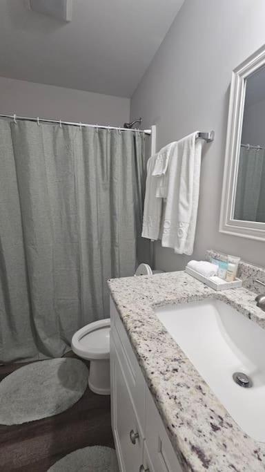Gorgeous 3 Bedroom Home With Cable Tv In All Rooms & Free Wi-Fi Concord Esterno foto