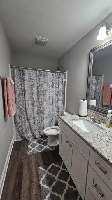 Gorgeous 3 Bedroom Home With Cable Tv In All Rooms & Free Wi-Fi Concord Esterno foto