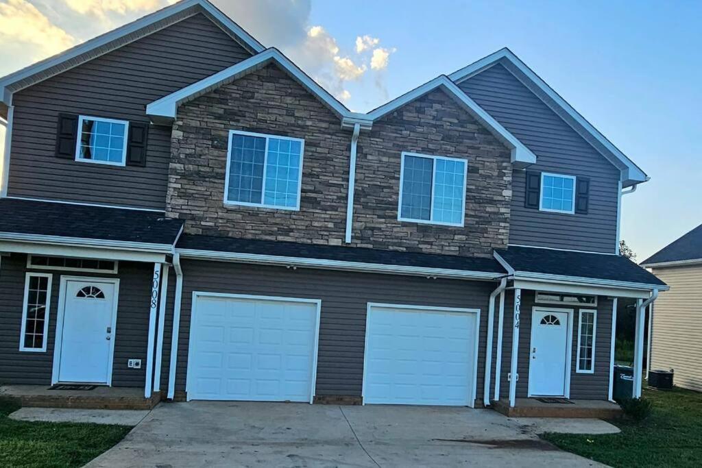 Gorgeous 3 Bedroom Home With Cable Tv In All Rooms & Free Wi-Fi Concord Esterno foto