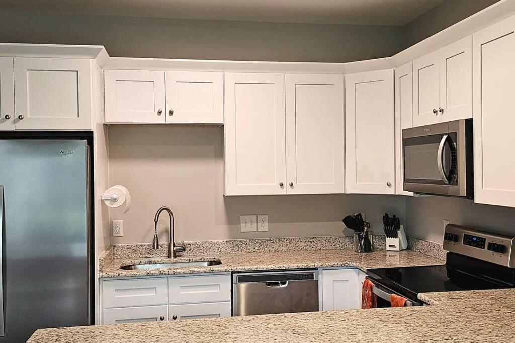 Gorgeous 3 Bedroom Home With Cable Tv In All Rooms & Free Wi-Fi Concord Esterno foto