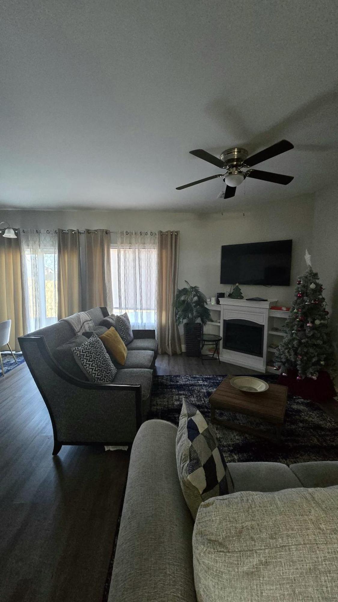 Gorgeous 3 Bedroom Home With Cable Tv In All Rooms & Free Wi-Fi Concord Esterno foto